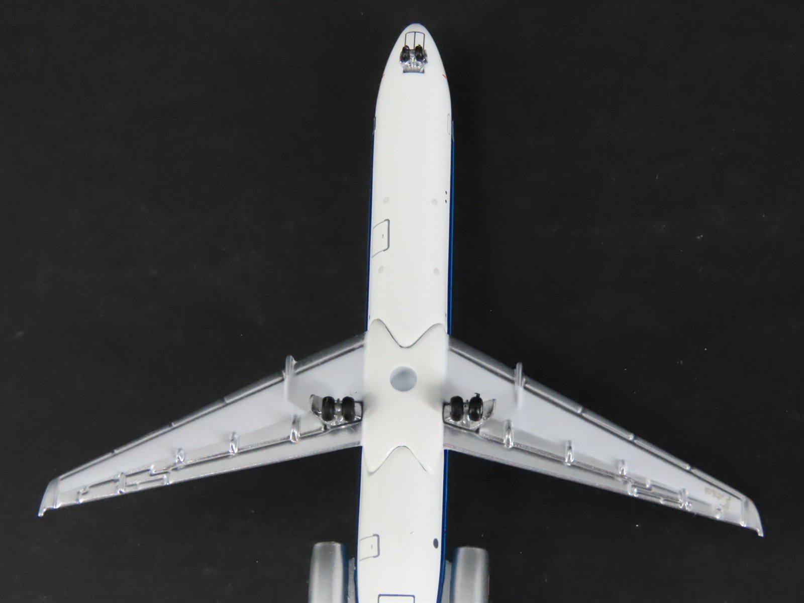 1:400 Scale AeroClassics Die-Cast Republic Douglas DC-9-32 Airliner N922RW