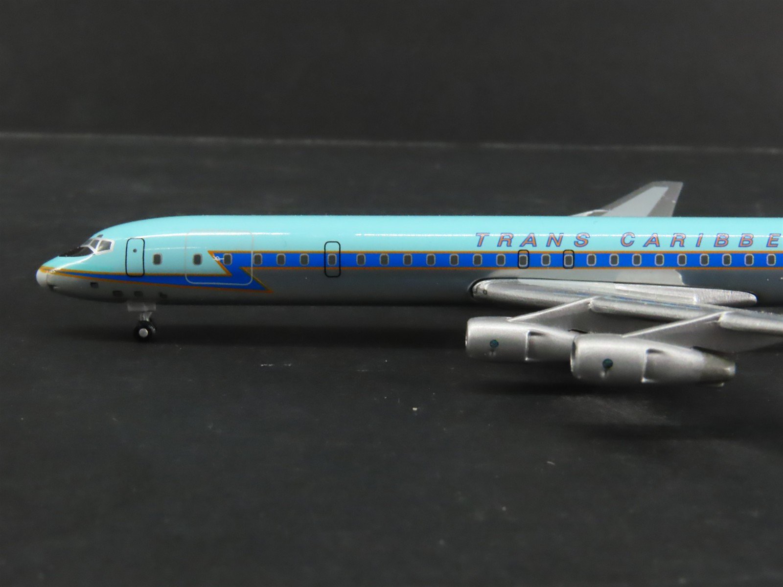 1:400 Gemini Jets GJTCA096 Die-Cast Trans Caribbean DC-8-61 Airliner N8786R