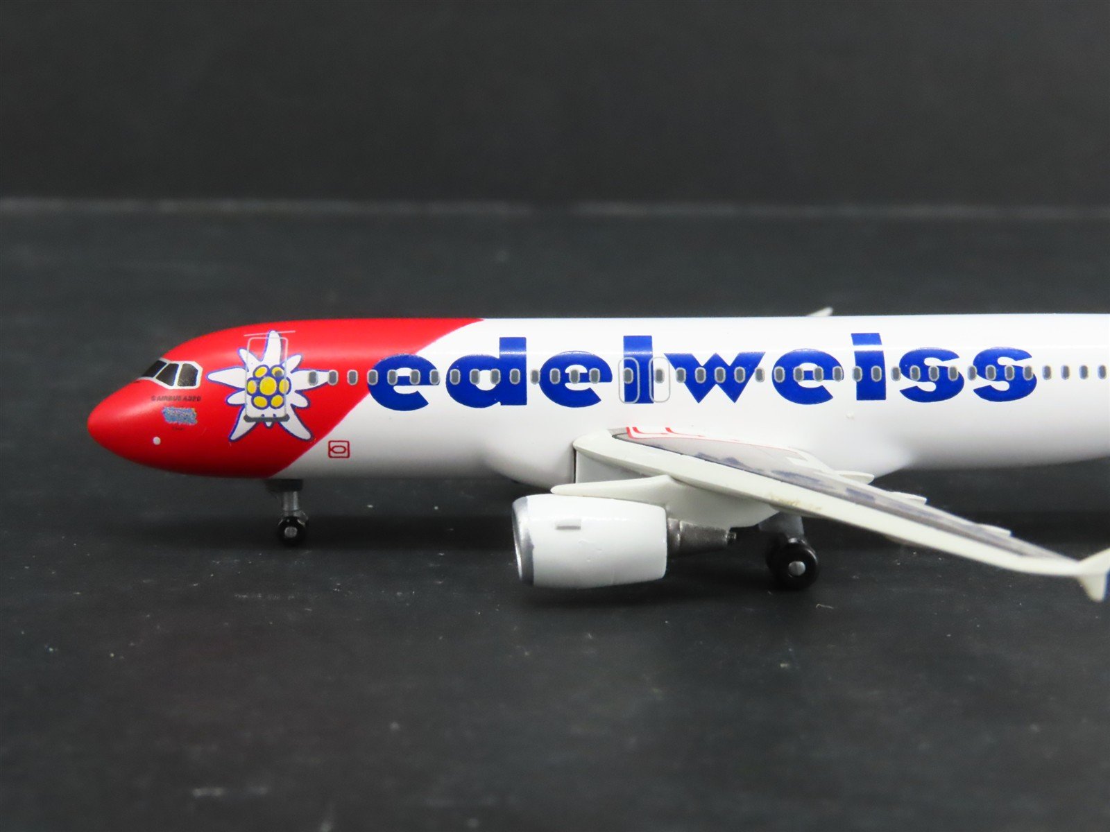 1:400 Dragon Wings Tucano 55302 Die-Cast Edelweiss A320-214 Airliner HB-IHY