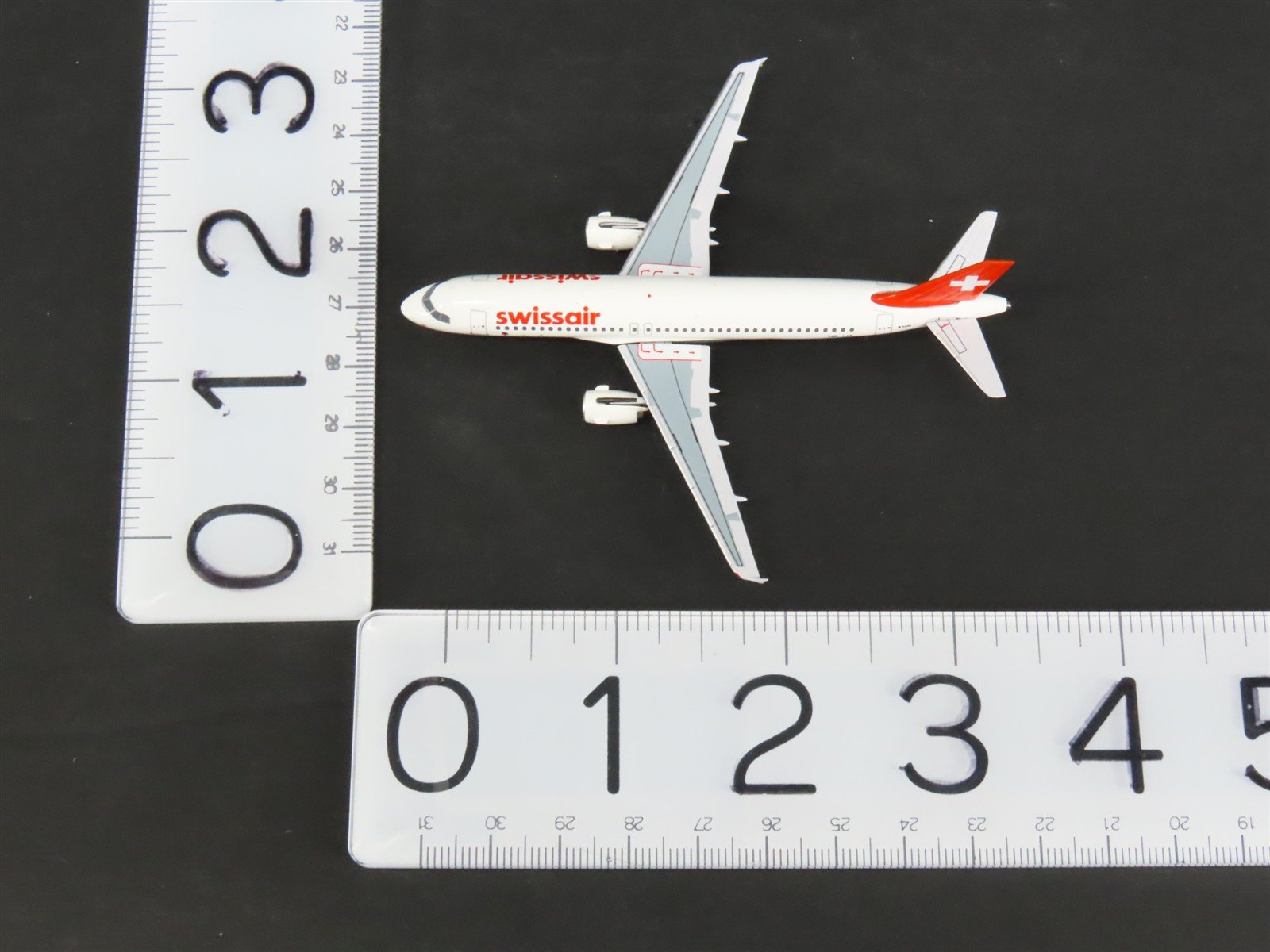 1:400 Scale AeroClassics Baby-Bus Die-Cast Swissair Airbus A-320 Airliner HB-IJA