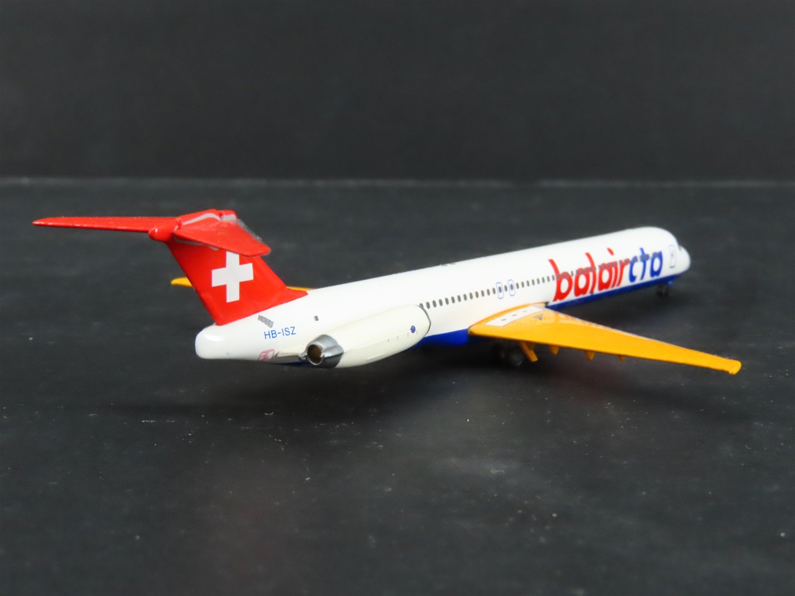1:400 Scale Phoenix Die-Cast Balair-CTA McDonnel Douglas MD-83 Airliner HB-ISZ