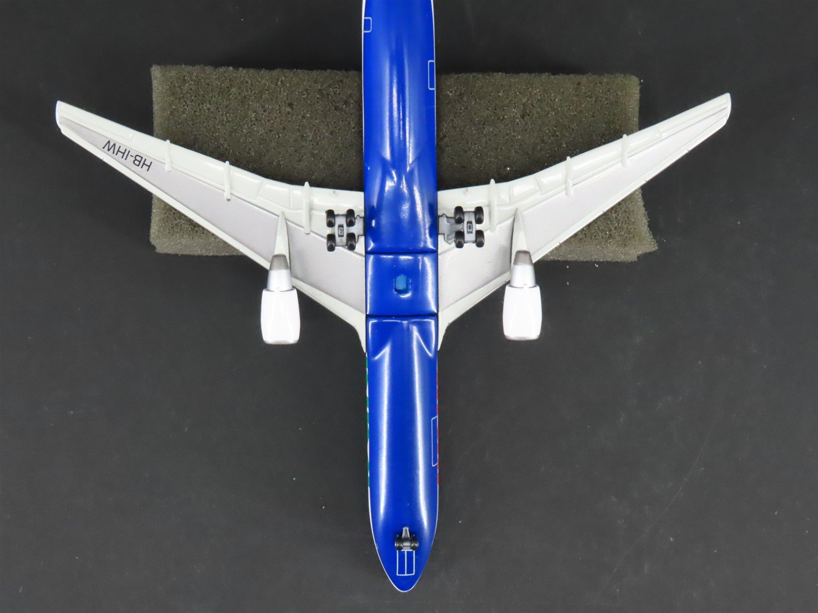 1:400 Scale Dragon Wings 55403-03 Die-Cast Balair Boeing 767-300 Aircraft HB-IHW
