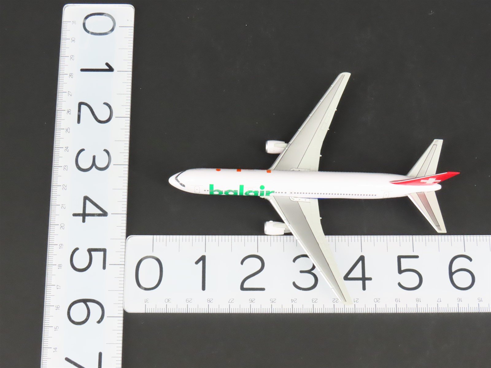 1:400 Scale Dragon Wings 55403-03 Die-Cast Balair Boeing 767-300 Aircraft HB-IHW