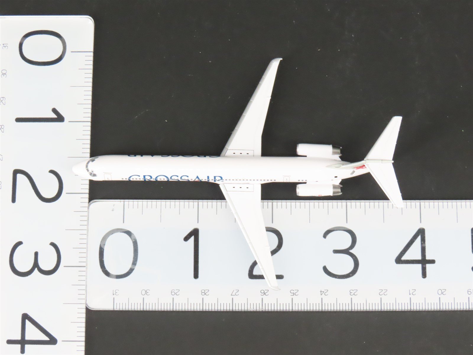 1:400 Dragon Wings Die-Cast Crossair McDonnell Douglas MD-83 Aircraft HB-IUH