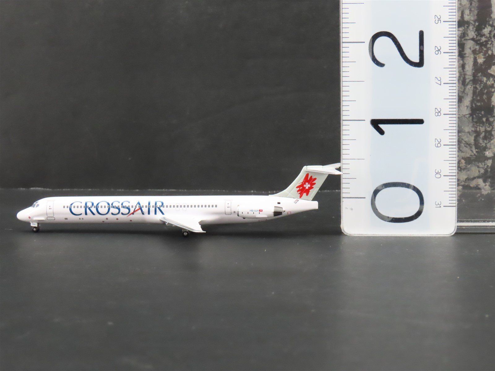 1:400 Dragon Wings Die-Cast Crossair McDonnell Douglas MD-83 Aircraft HB-IUH