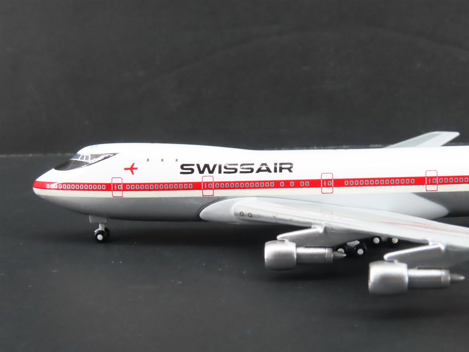 1:500 Scale StarJets SJSWR153 Die-Cast Swissair Boeing 747-200 Aircraft HB-IGA