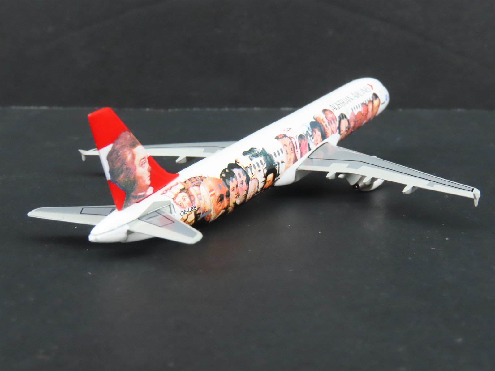 1:400 Scale Dragon Wings 55055 Die-Cast Austrian Airlines Airbus A321
