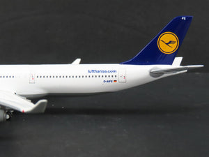 1:400 GeminiJets GJDLH1226 Die-Cast Lufthansa Airbus A340-300 Aircraft D-AIFE