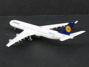1:400 GeminiJets GJDLH1226 Die-Cast Lufthansa Airbus A340-300 Aircraft D-AIFE