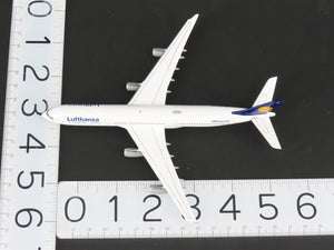1:400 GeminiJets GJDLH1226 Die-Cast Lufthansa Airbus A340-300 Aircraft D-AIFE