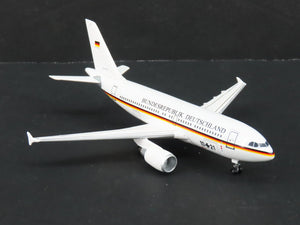 1:400 Dragon Wings 55616 Die-Cast Luftwaffe Airbus A310-304 Aircraft w/ Stand