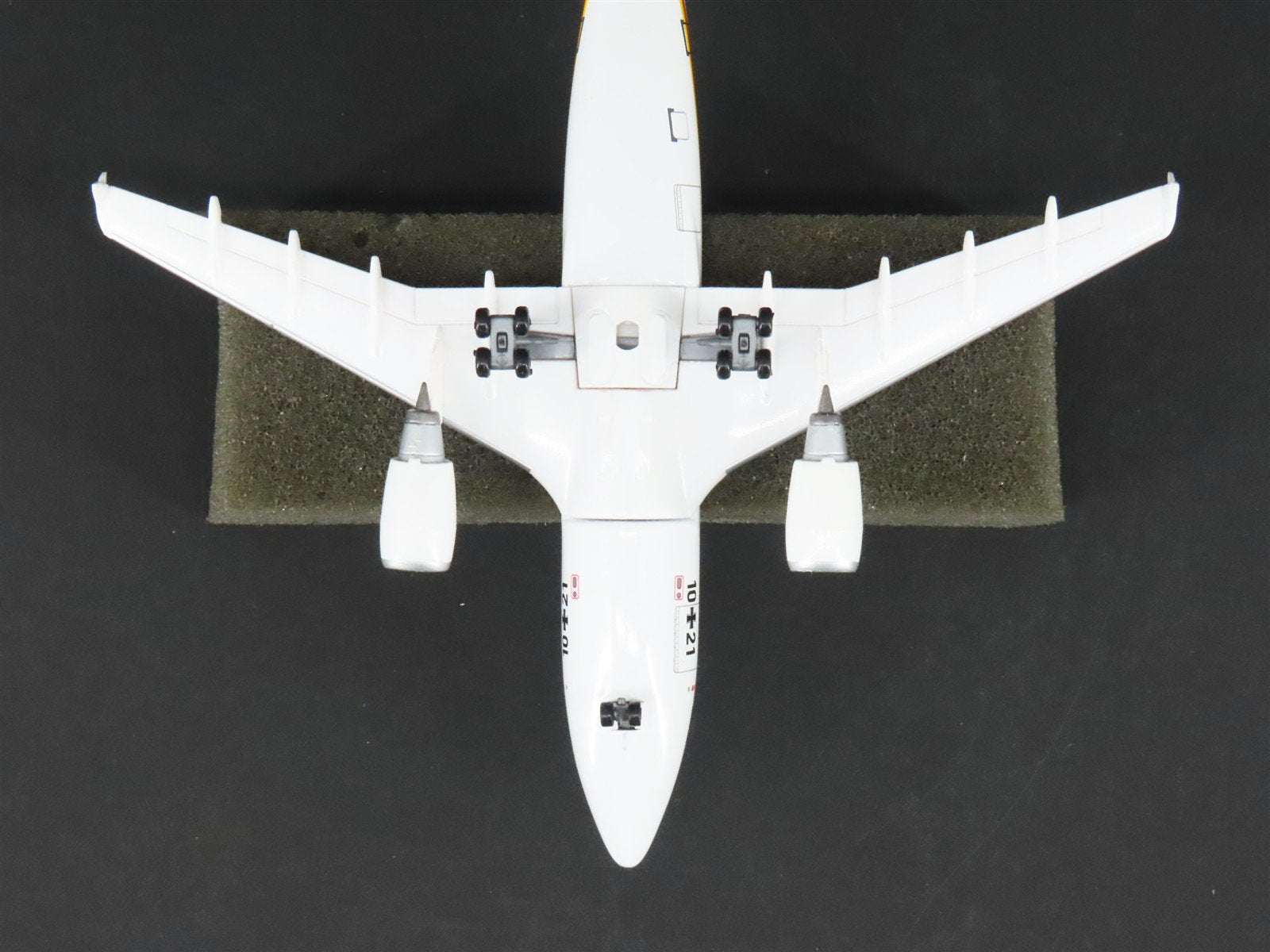 1:400 Dragon Wings 55616 Die-Cast Luftwaffe Airbus A310-304 Aircraft w/ Stand