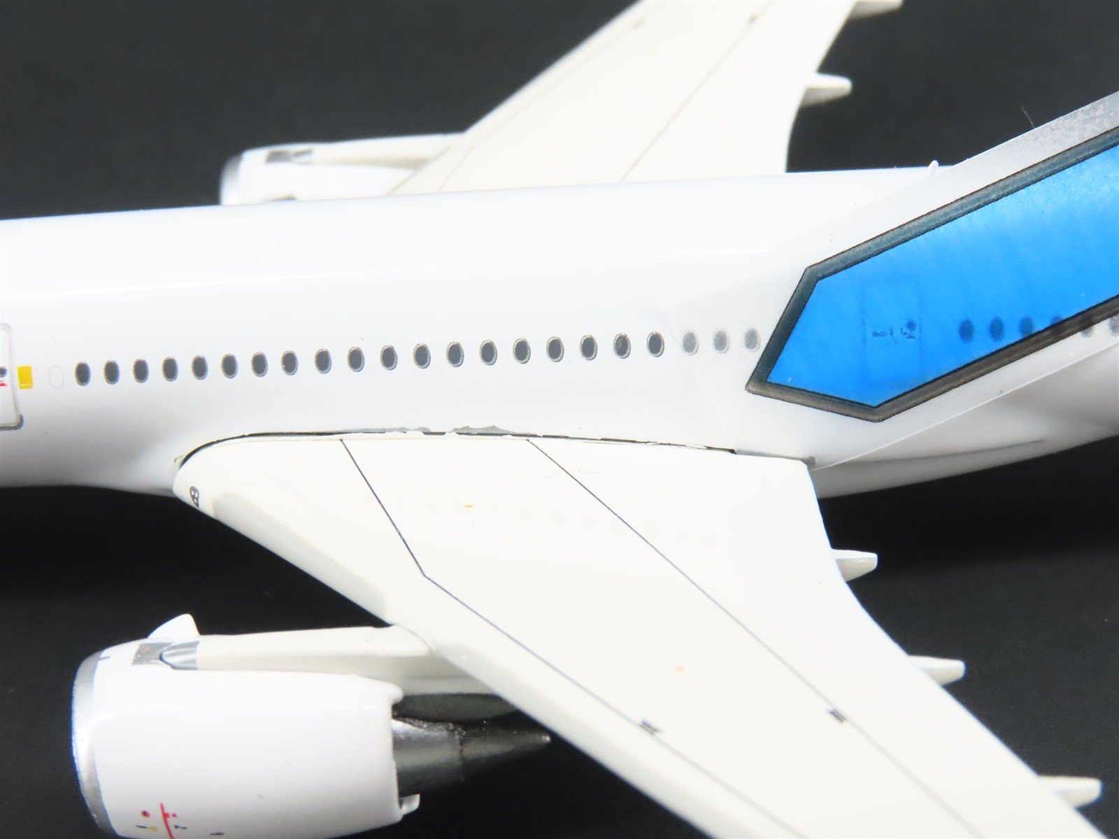 1:400 GeminiJets GJDLH1781 Die-Cast Lufthansa Airbus A350-900 Aircraft D-AIXN