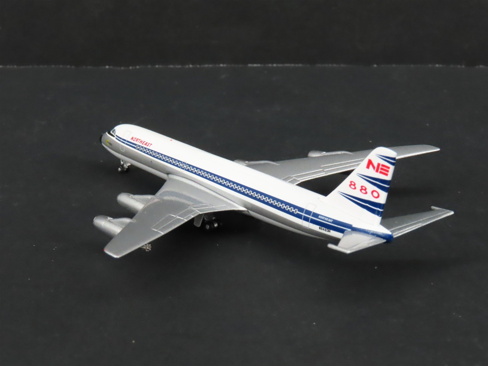 1:400 Scale AeroClassics Die-Cast Northeast Convair CV-880 Aircraft N8483H