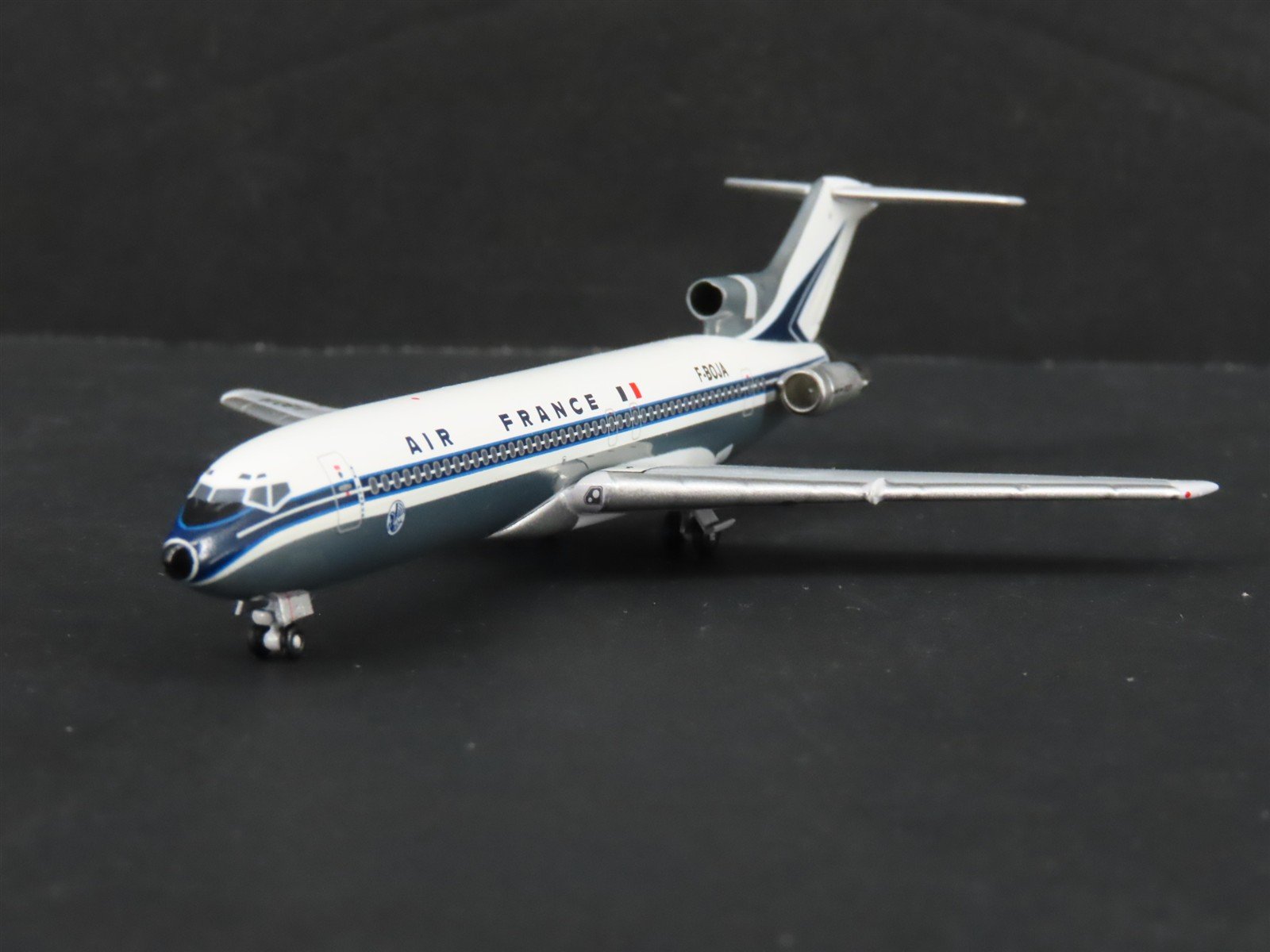 1:400 Scale EuroClassics Die-Cast Air France Boeing 727 Aircraft F-BOJA
