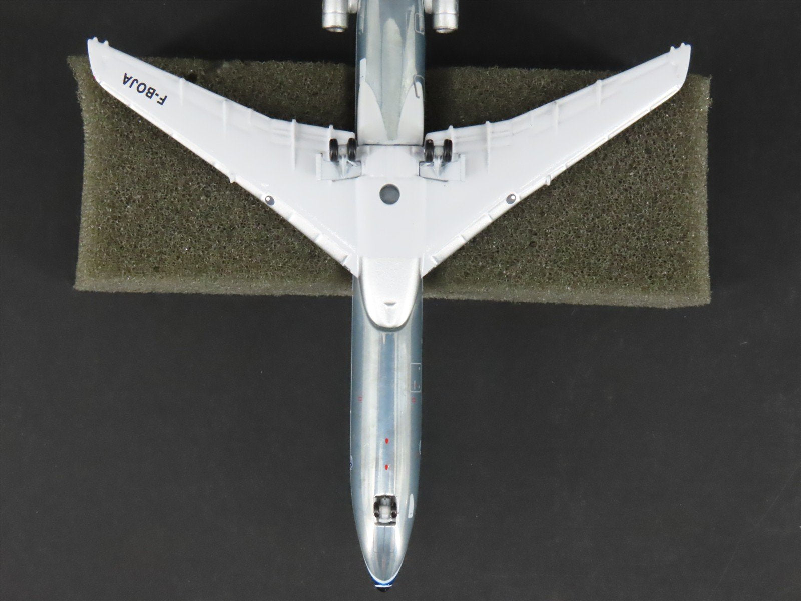 1:400 Scale EuroClassics Die-Cast Air France Boeing 727 Aircraft F-BOJA