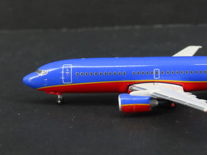 1:400 GeminiJets GJSWA460 Die-Cast Southwest Boeing 737-300 Aircraft N330SW