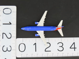 1:400 GeminiJets GJSWA460 Die-Cast Southwest Boeing 737-300 Aircraft N330SW
