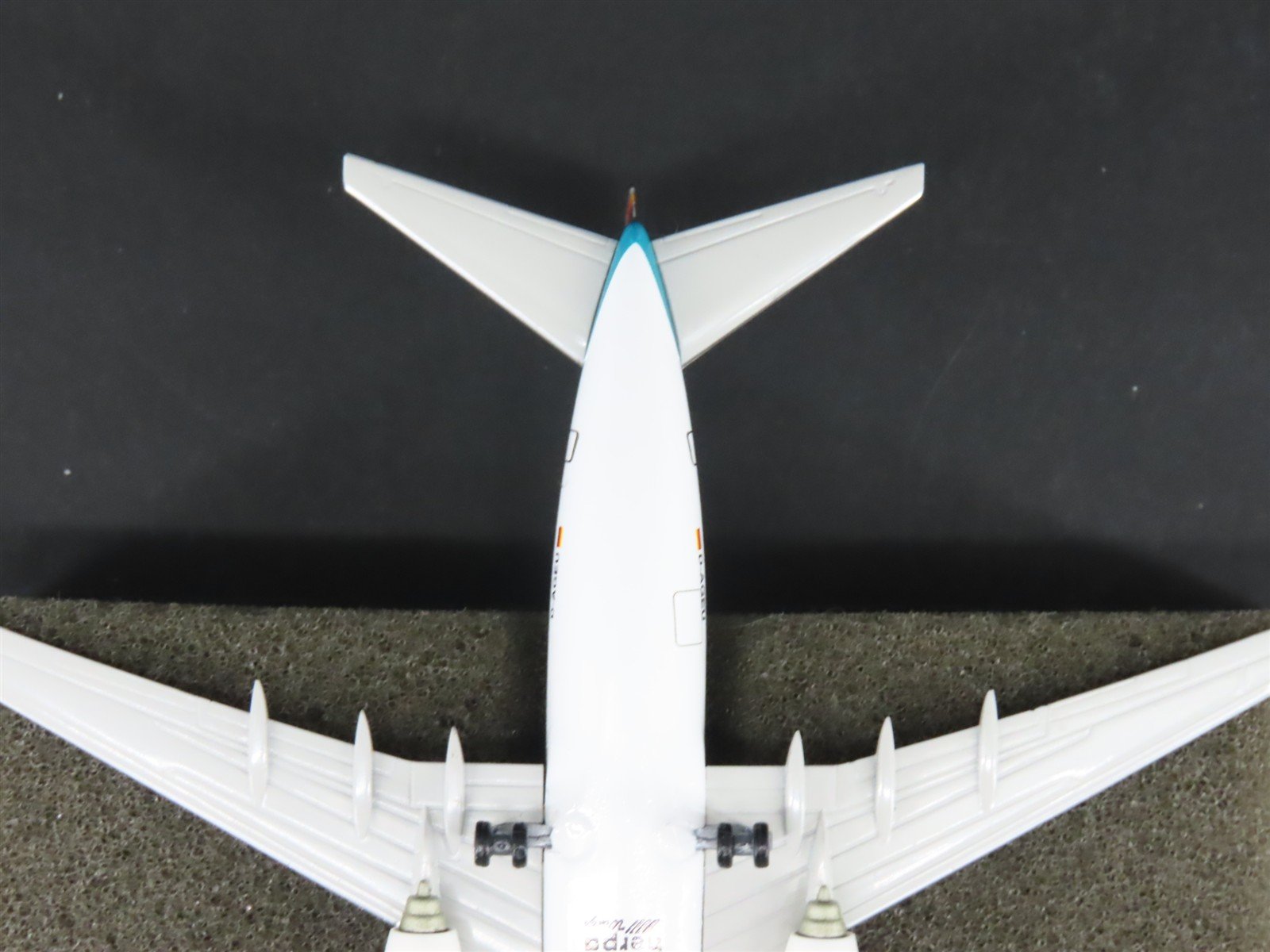 1:400 Scale Herpa 560382 Die-Cast Siemens Boeing 737-700 Aircraft D-AGEU