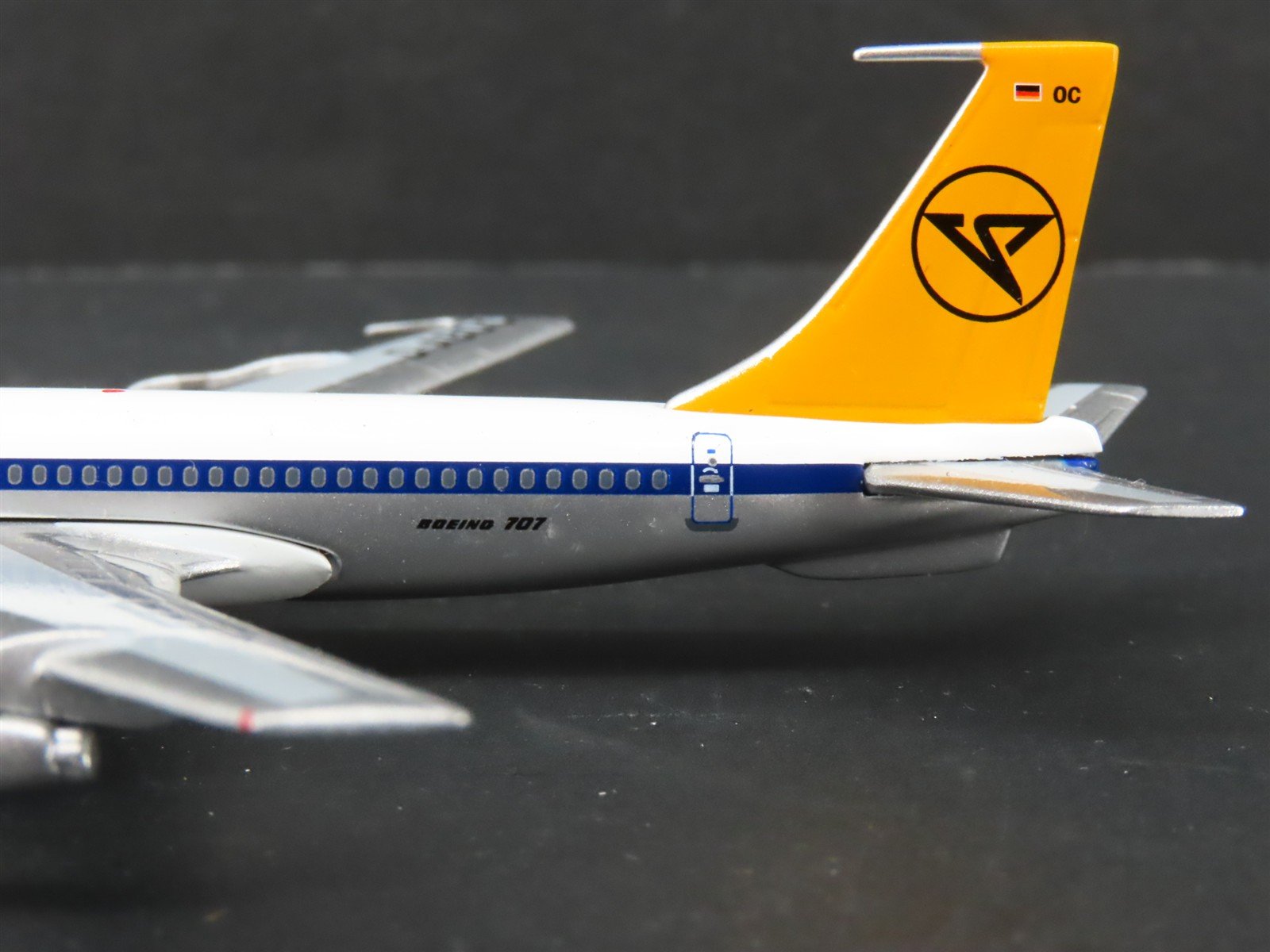 1:400 Scale AeroClassics Die-Cast Condor Boeing 707-320B/C Aircraft D-ABOC