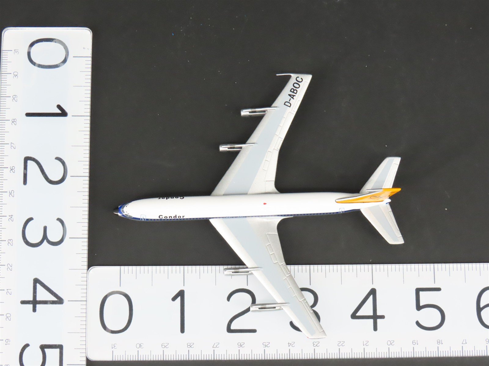 1:400 Scale AeroClassics Die-Cast Condor Boeing 707-320B/C Aircraft D-ABOC