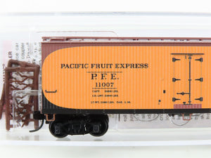 N Micro-Trains MTL 04900961 PFE Pacific Fruit Express 40' Wood Reefer #11007