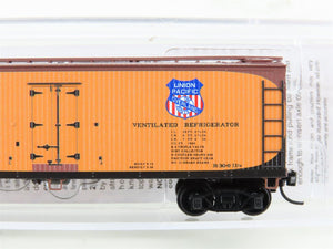 N Micro-Trains MTL 04900961 PFE Pacific Fruit Express 40' Wood Reefer #11007