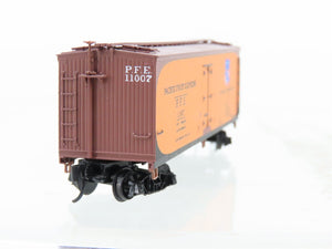 N Micro-Trains MTL 04900961 PFE Pacific Fruit Express 40' Wood Reefer #11007