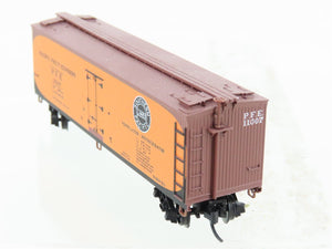 N Micro-Trains MTL 04900961 PFE Pacific Fruit Express 40' Wood Reefer #11007