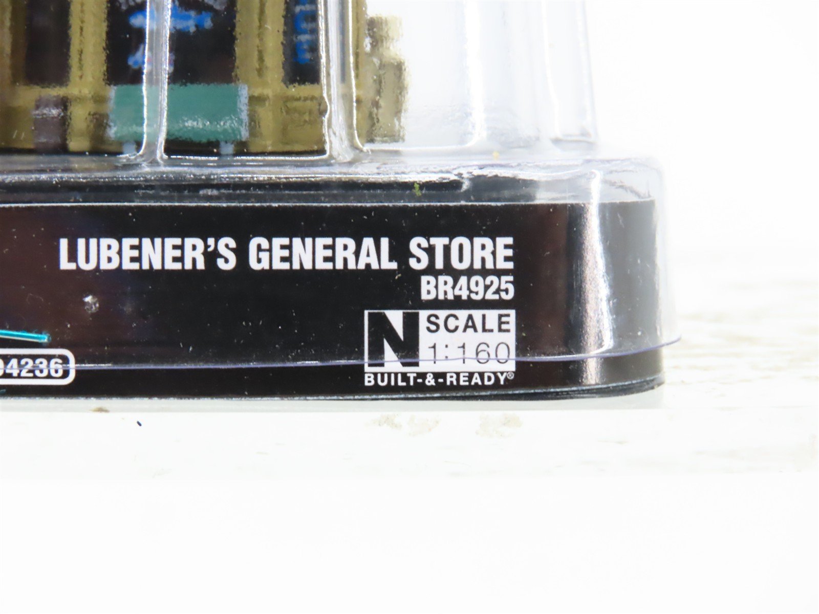 N Scale Woodland Scenics BR4925 Lubener's General Store w/ LED Light