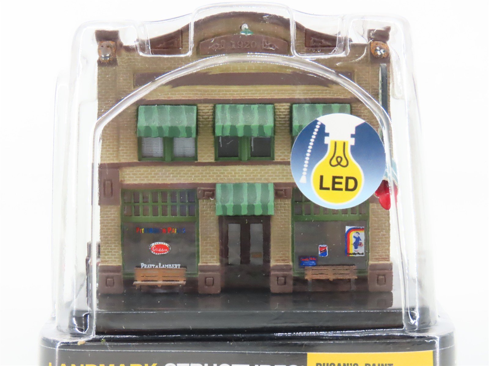 N Woodland Scenics Landmark Structures BR4943 Dugan's Paint Store w/ LED Light