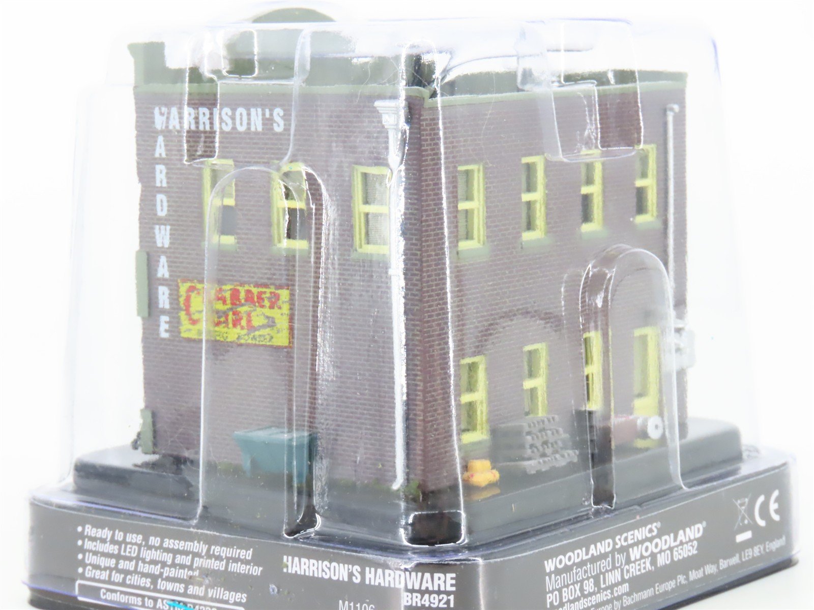 N Woodland Scenics Landmark Structures BR4921 Harrison's Hardware w/ LED Light