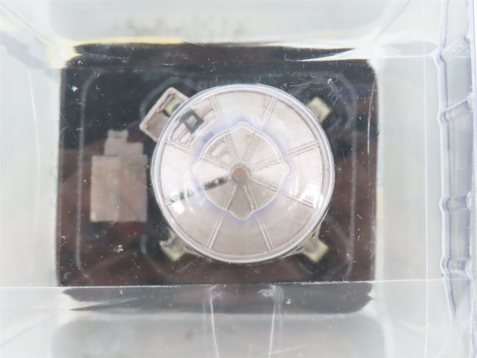 N Woodland Scenics Landmark Structures BR4954 Rustic Water Tower w/ LED Light