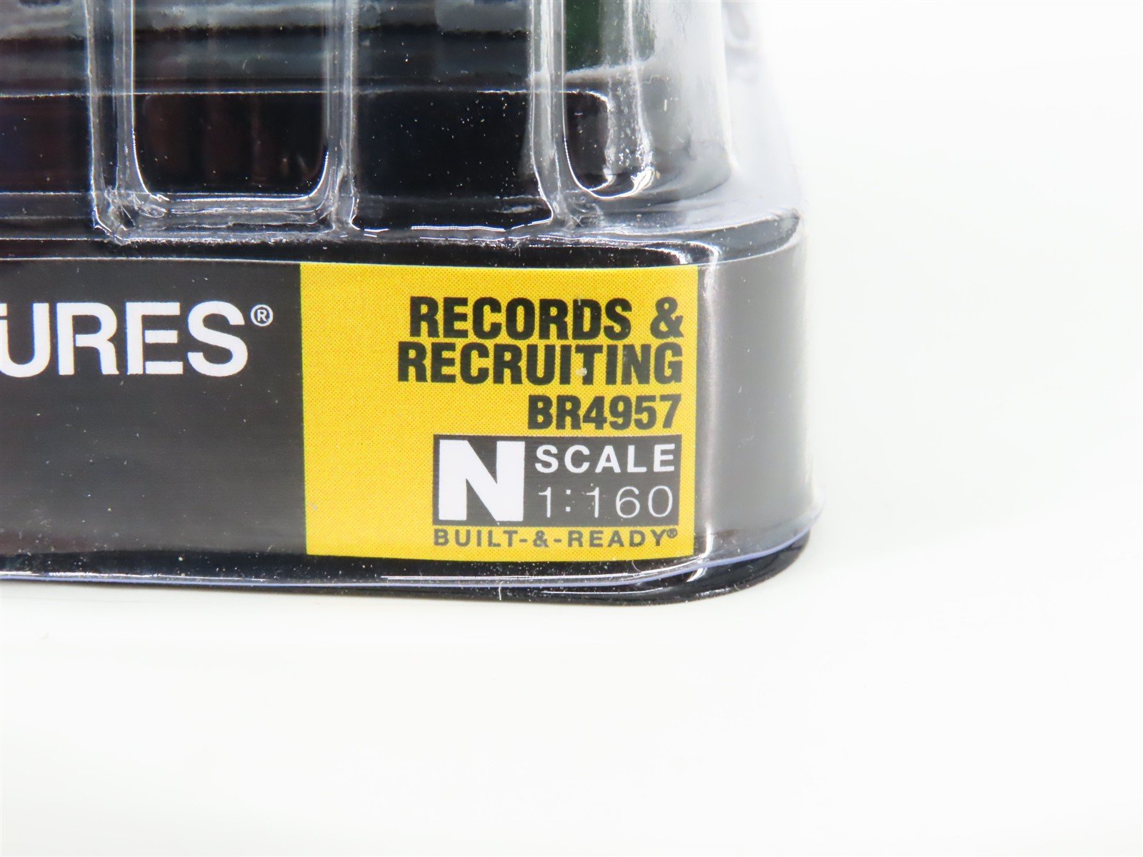 N Woodland Scenics Landmark Structures BR4957 Records & Recruiting w/ LED Light