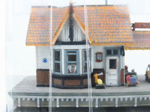 N Scale Woodland Scenics Landmark Structures BR4942 The Depot w/ LED Light