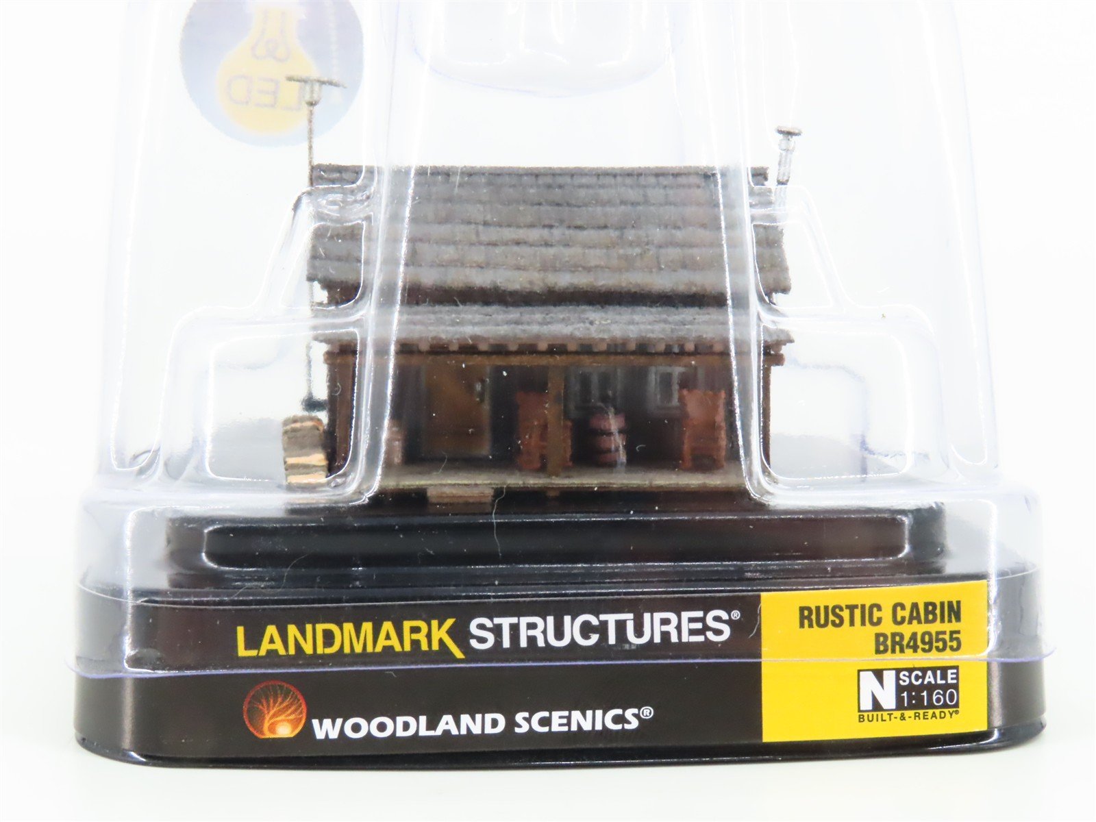 N Scale Woodland Scenics Landmark Structures BR4955 Rustic Cabin w/ LED Light