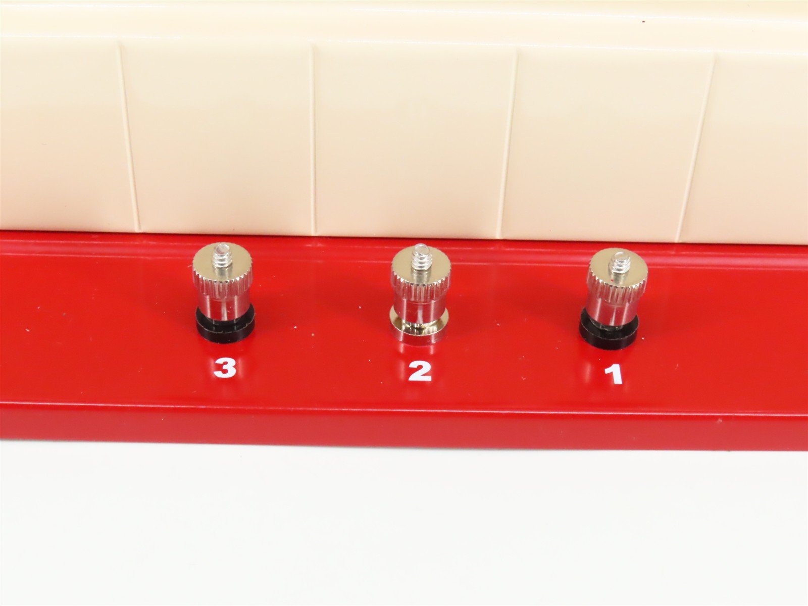 Standard Gauge Lionel 6-34115 Illuminated Station (Late Version)
