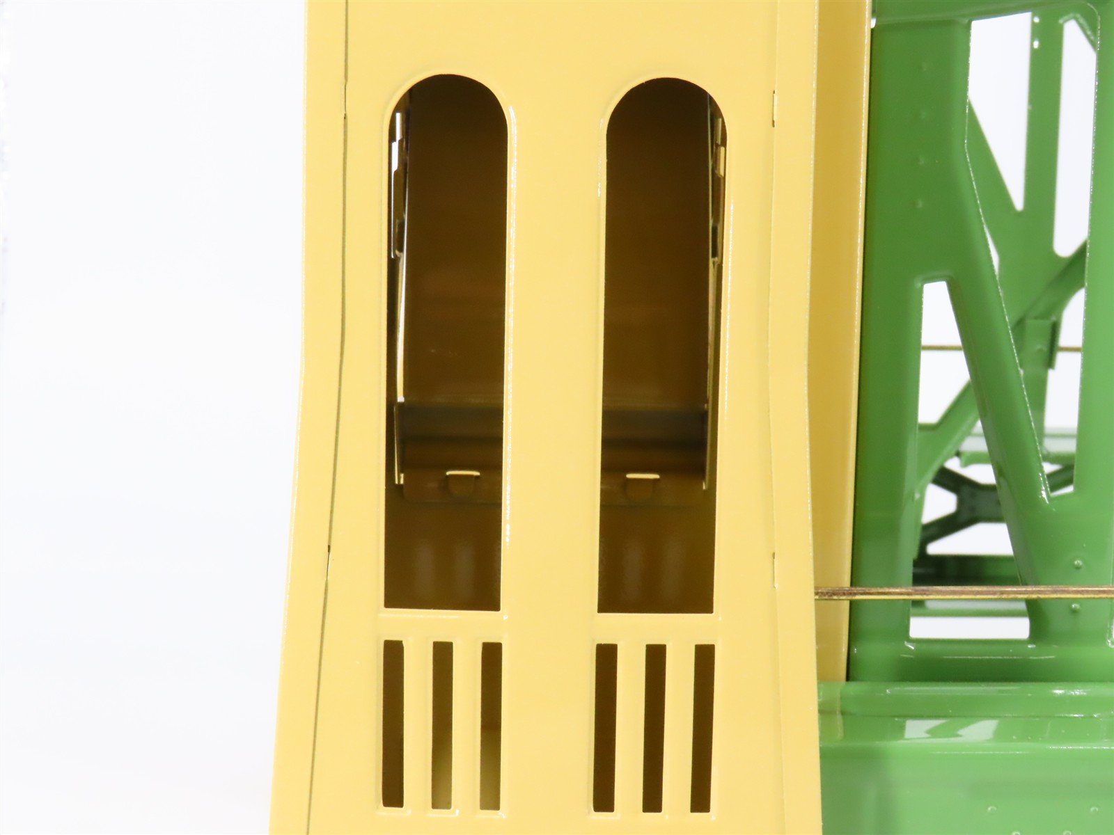 Standard Gauge MTH Green & Cream Hellgate Bridge