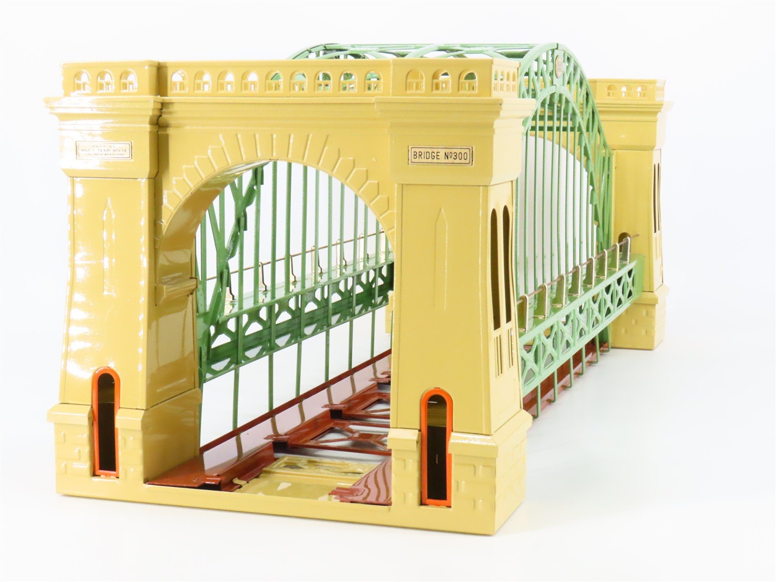 Standard Gauge MTH Green & Cream Hellgate Bridge