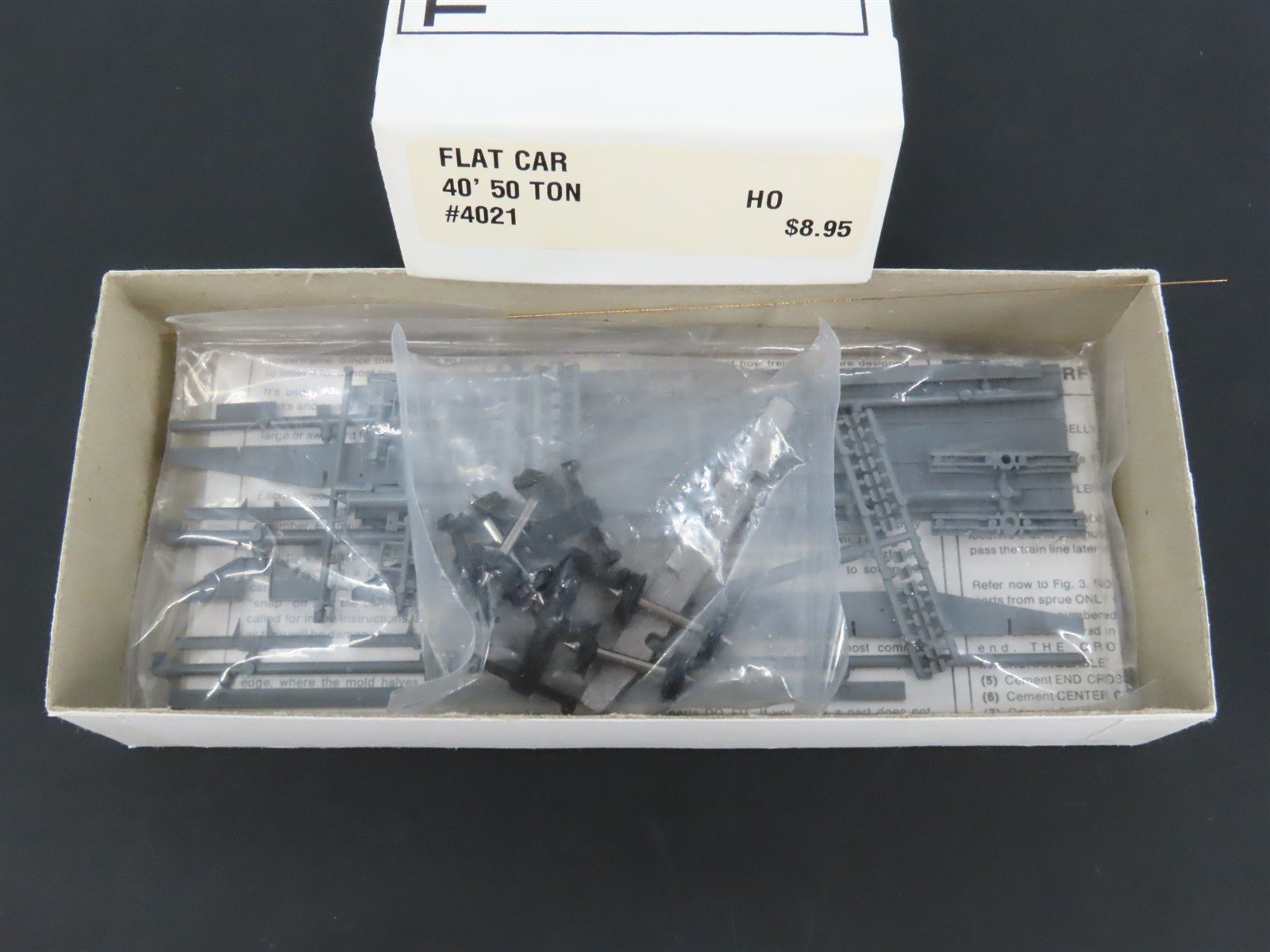 HO Scale Tichy Train Group Kit #4021 Undecorated 40' 50-Ton Flat Car