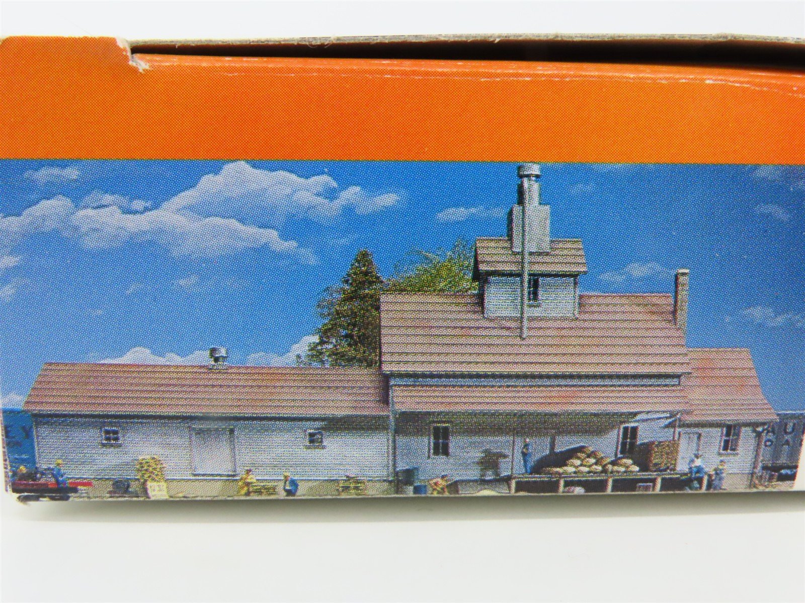 HO Scale Walthers 933-3061 Sunrise Feed Mill Building Kit