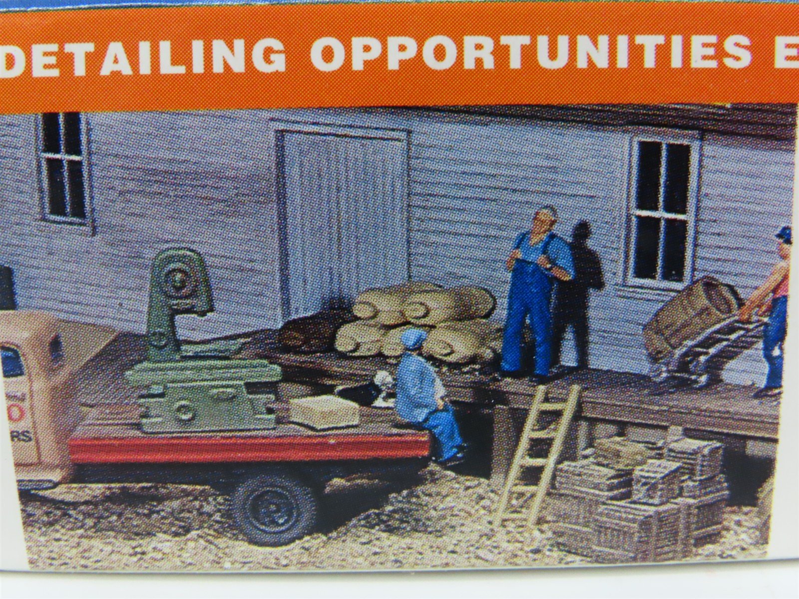 HO Scale Walthers 933-3061 Sunrise Feed Mill Building Kit