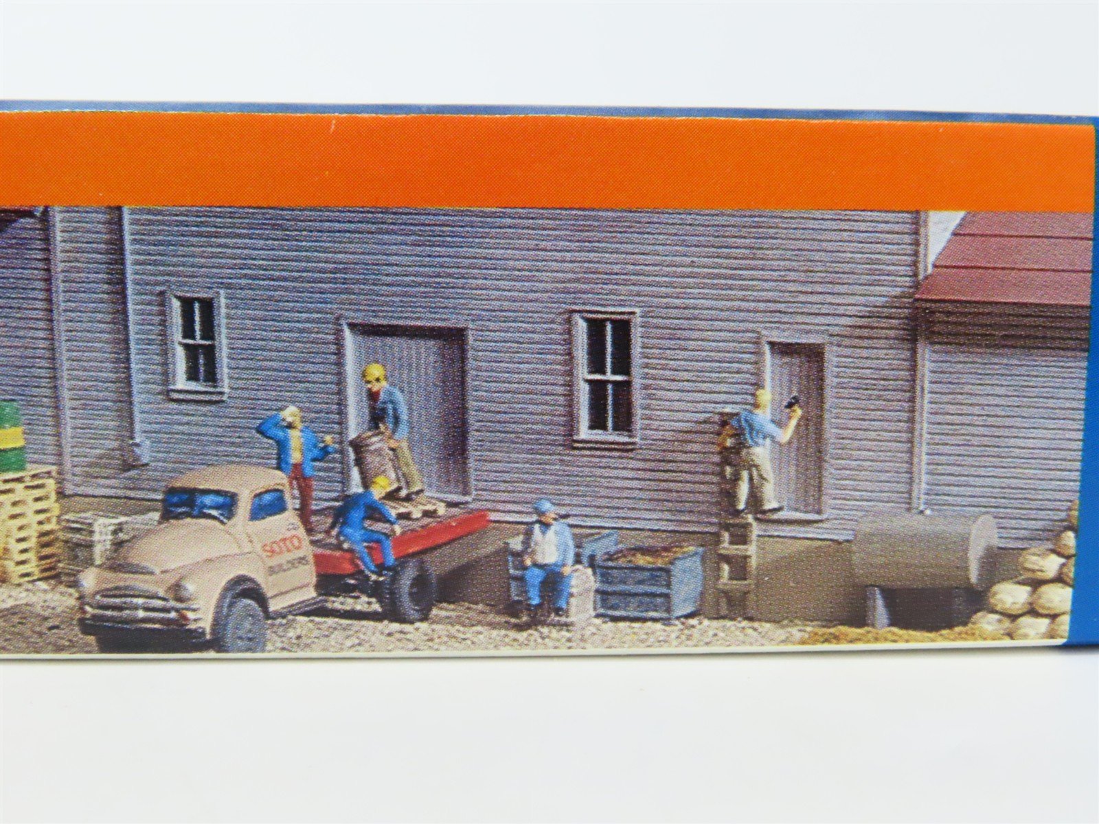 HO Scale Walthers 933-3061 Sunrise Feed Mill Building Kit