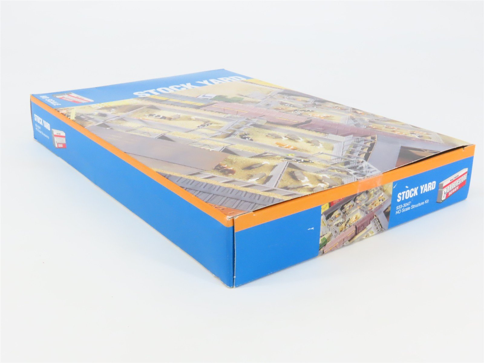 HO Scale Walthers 933-3047 Stock Yard Building Kit