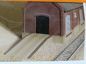HO Scale Walthers 933-3092 Greatland Sugar Refining Building Kit
