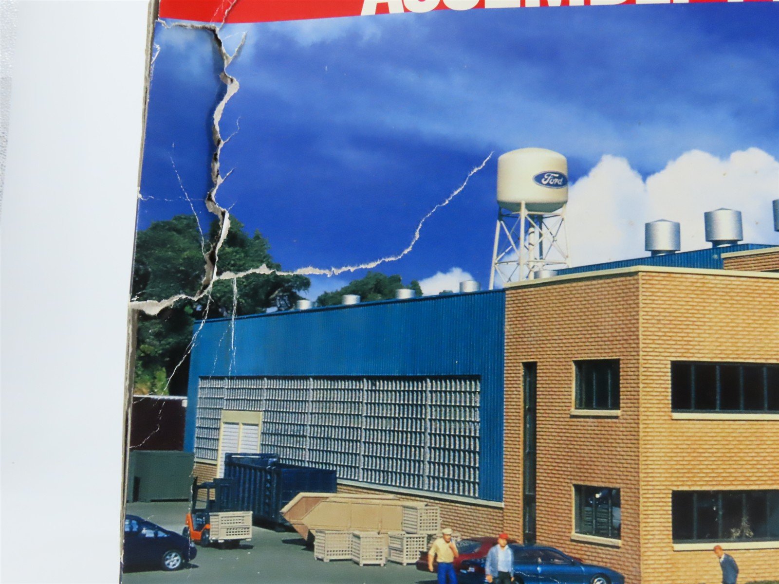 HO Scale Walthers 933-3079 Ford Assembly Plant Building Kit