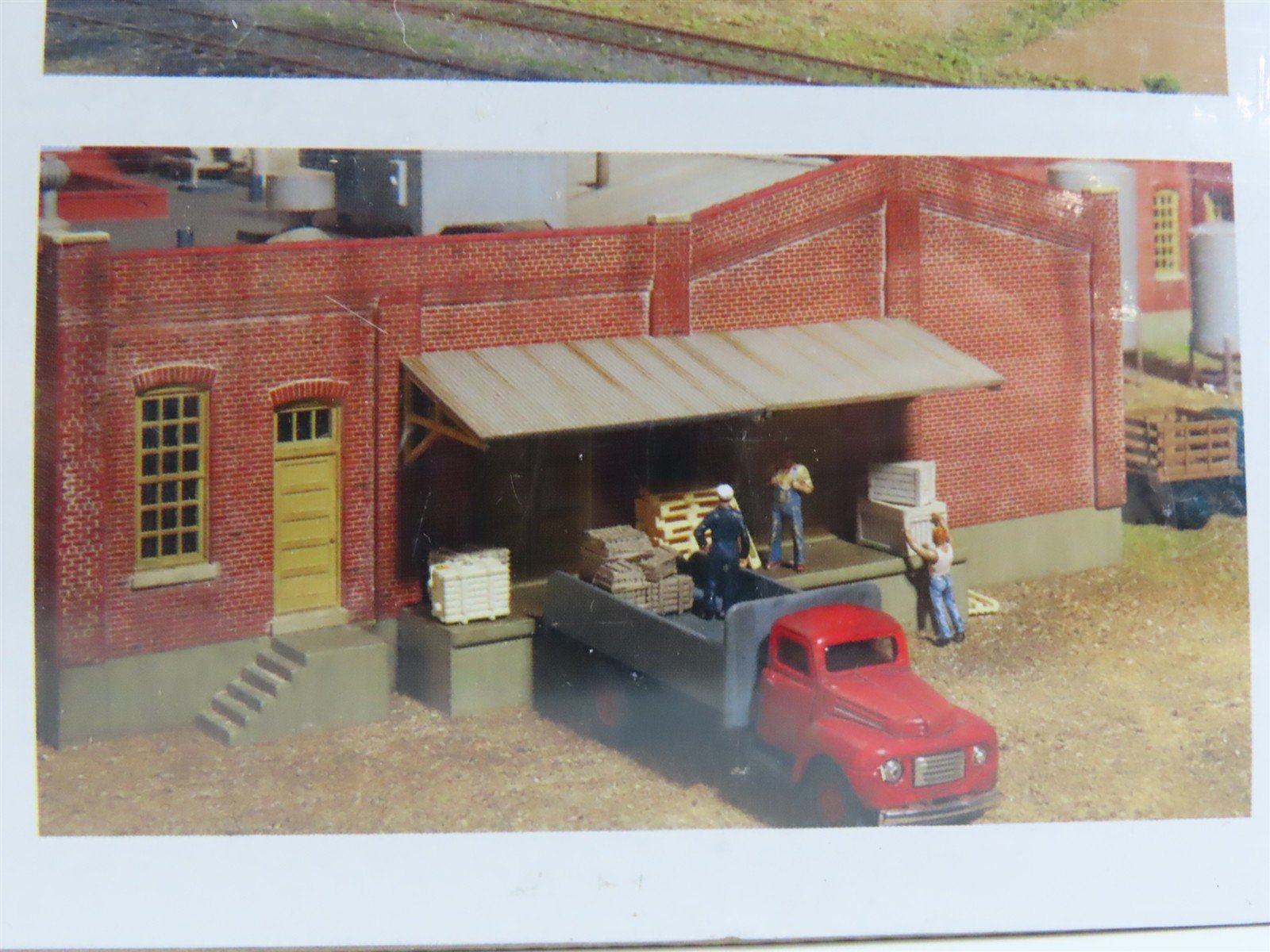 HO Scale Walthers 933-3798 Empire Leather Tanning Building Kit SEALED