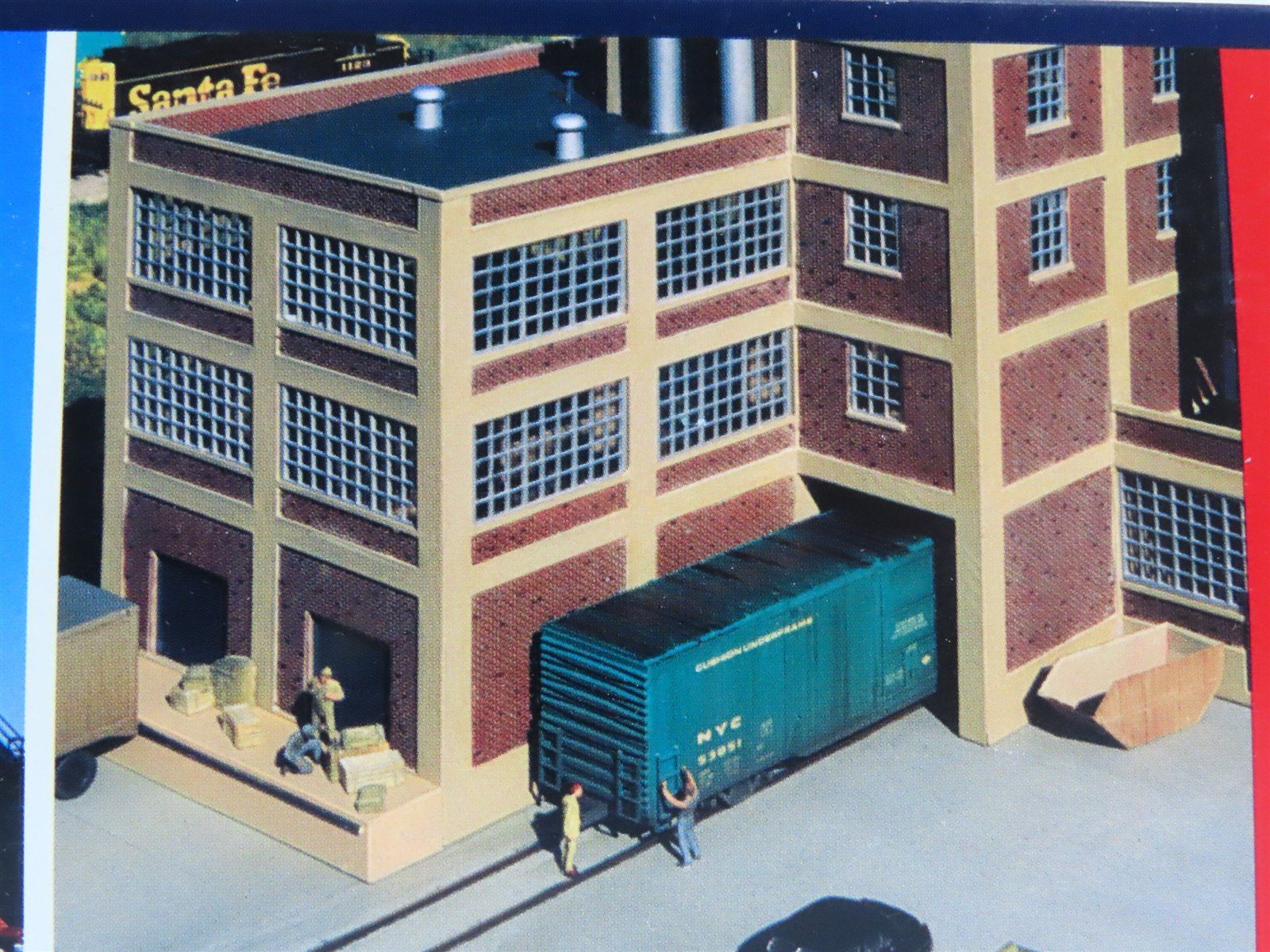 HO Scale Walthers 933-3078 Ford Tire Plant Building Kit