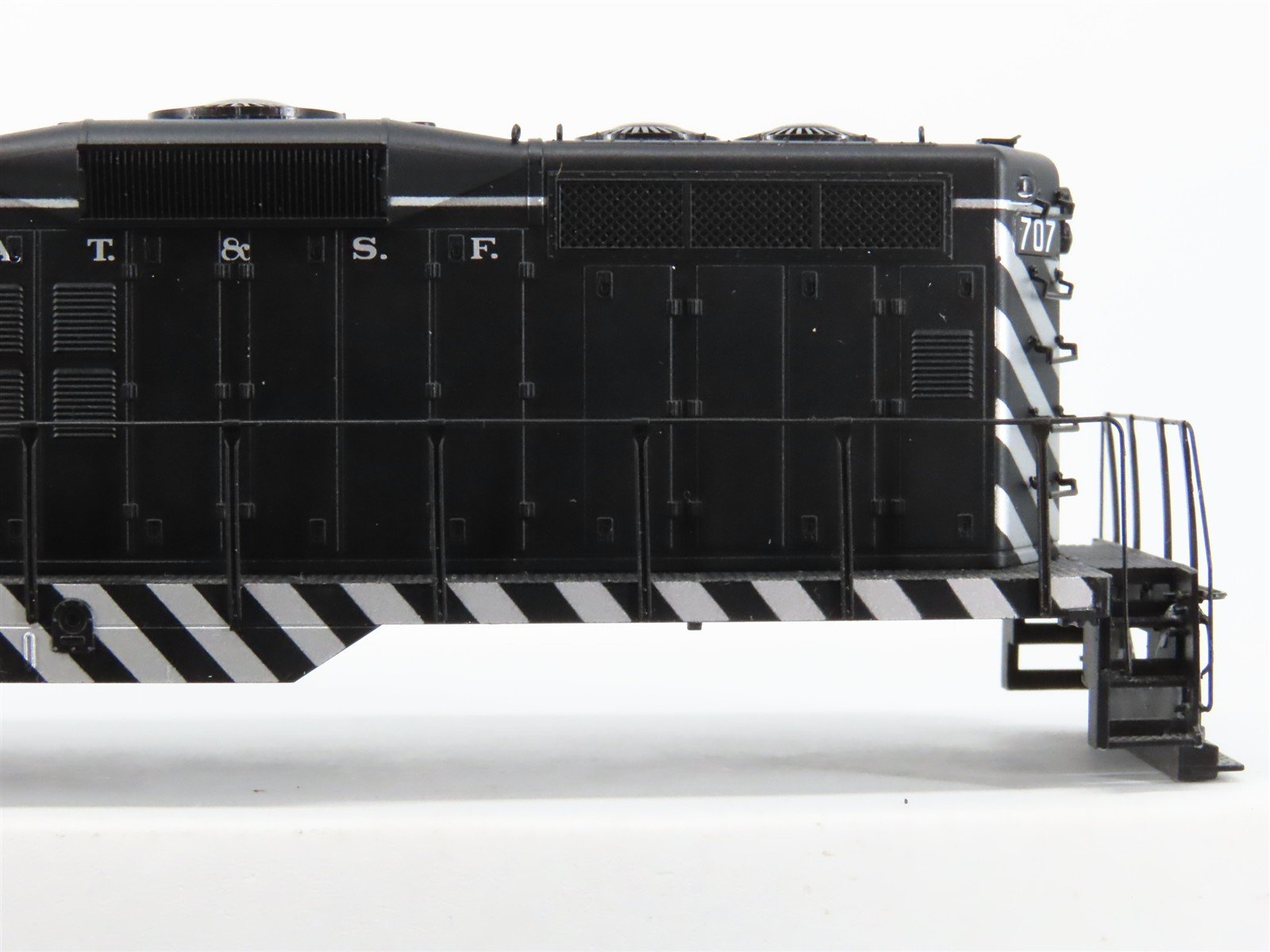 HO Scale Proto 2000 23614 ATSF Santa Fe EMD GP9 Ph. 2 Diesel #707 w/ DCC