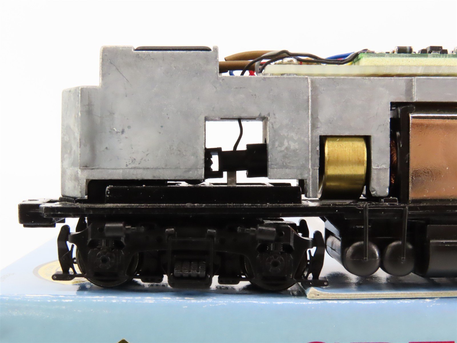 HO Scale Proto 2000 23552 ATSF Santa Fe EMD GP7 Diesel #2681 w/ DCC